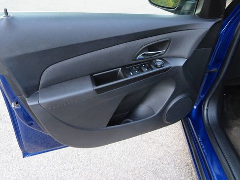 Used 2012 Chevrolet Cruze LT image 14