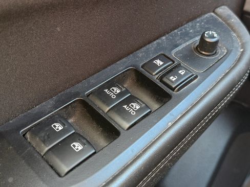 Used 2019 Subaru Legacy 2.5i Premium AWD/4WD image 23