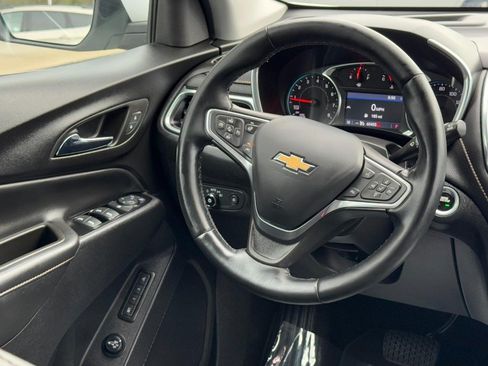 Used 2023 Chevrolet Equinox Premier FWD image 15