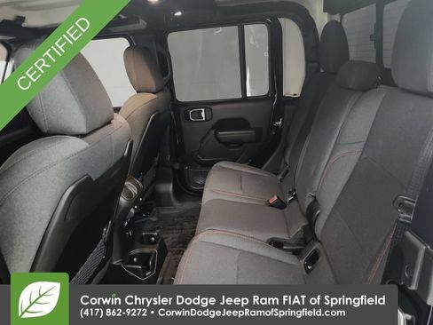 Used 2025 Jeep Gladiator Rubicon w/ Convenience Group AWD/4WD image 28