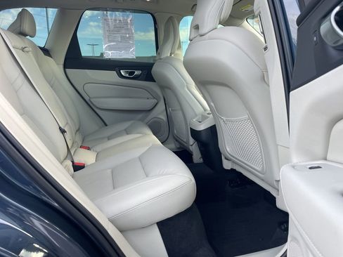 Certified 2024 Volvo XC60 B5 Core w/ Climate Package image 16