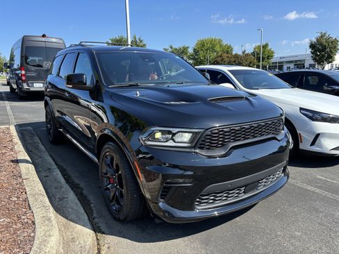 Used 2022 Dodge Durango SRT w/ Premium Interior Group AWD/4WD image 2