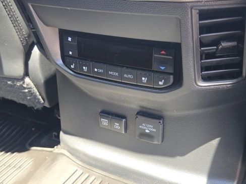 Used 2024 Toyota Sequoia Platinum AWD/4WD image 31