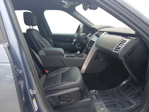 Used 2023 Land Rover Discovery Metropolitan Edition AWD/4WD image 15