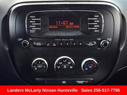 Used 2016 Kia Soul FWD image 18