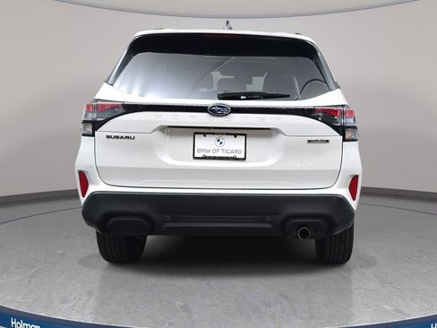 Used 2025 Subaru Forester Touring image 7