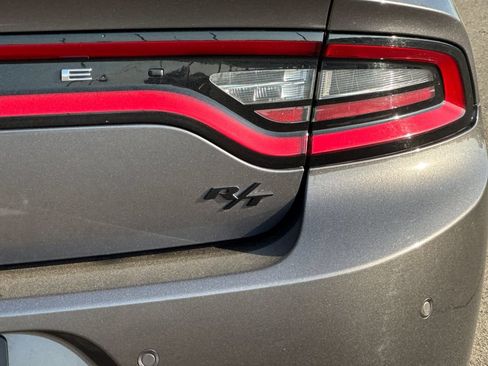 Used 2018 Dodge Charger R/T w/ Blacktop Package RWD image 31