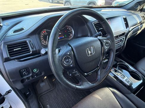 Used 2023 Honda Ridgeline Black Edition image 10