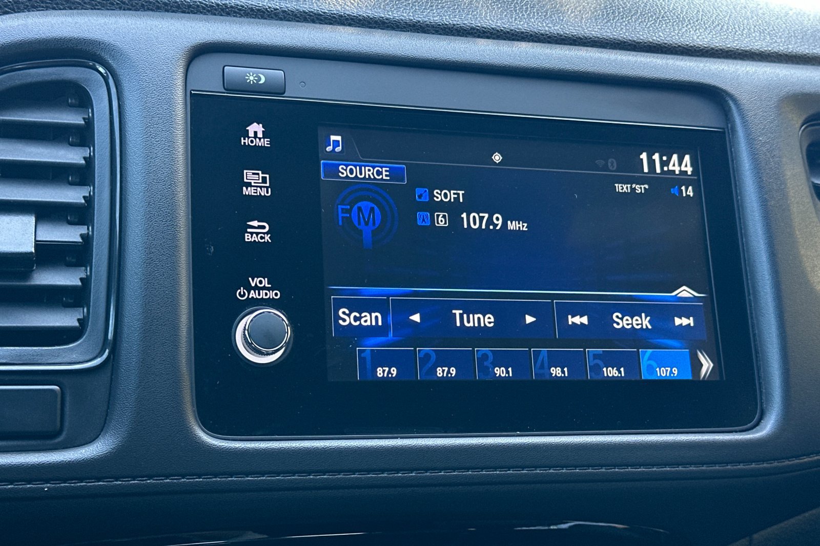 Used 2022 Honda HR-V Sport image 18