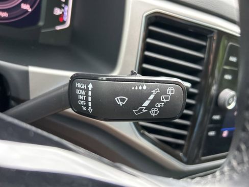 Used 2019 Volkswagen Atlas SEL R-Line image 30