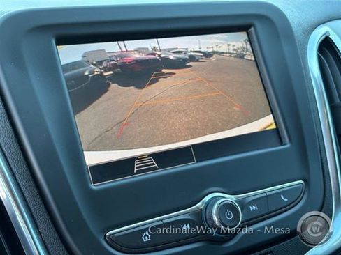 Used 2023 Chevrolet Equinox LT w/ Driver Convenience Package image 23