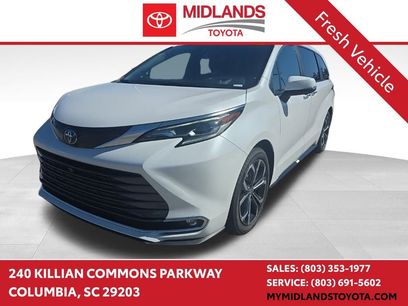 Used 2025 Toyota Sienna Platinum