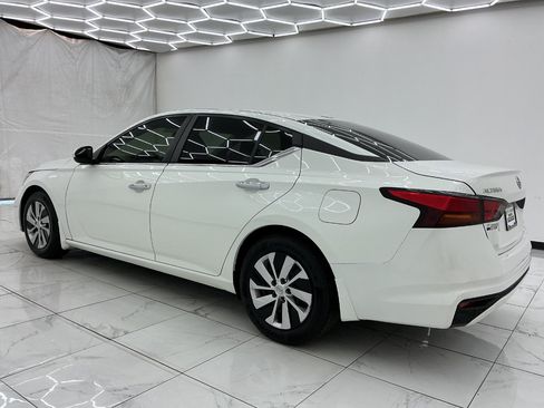 Used 2019 Nissan Altima 2.5 S FWD image 12