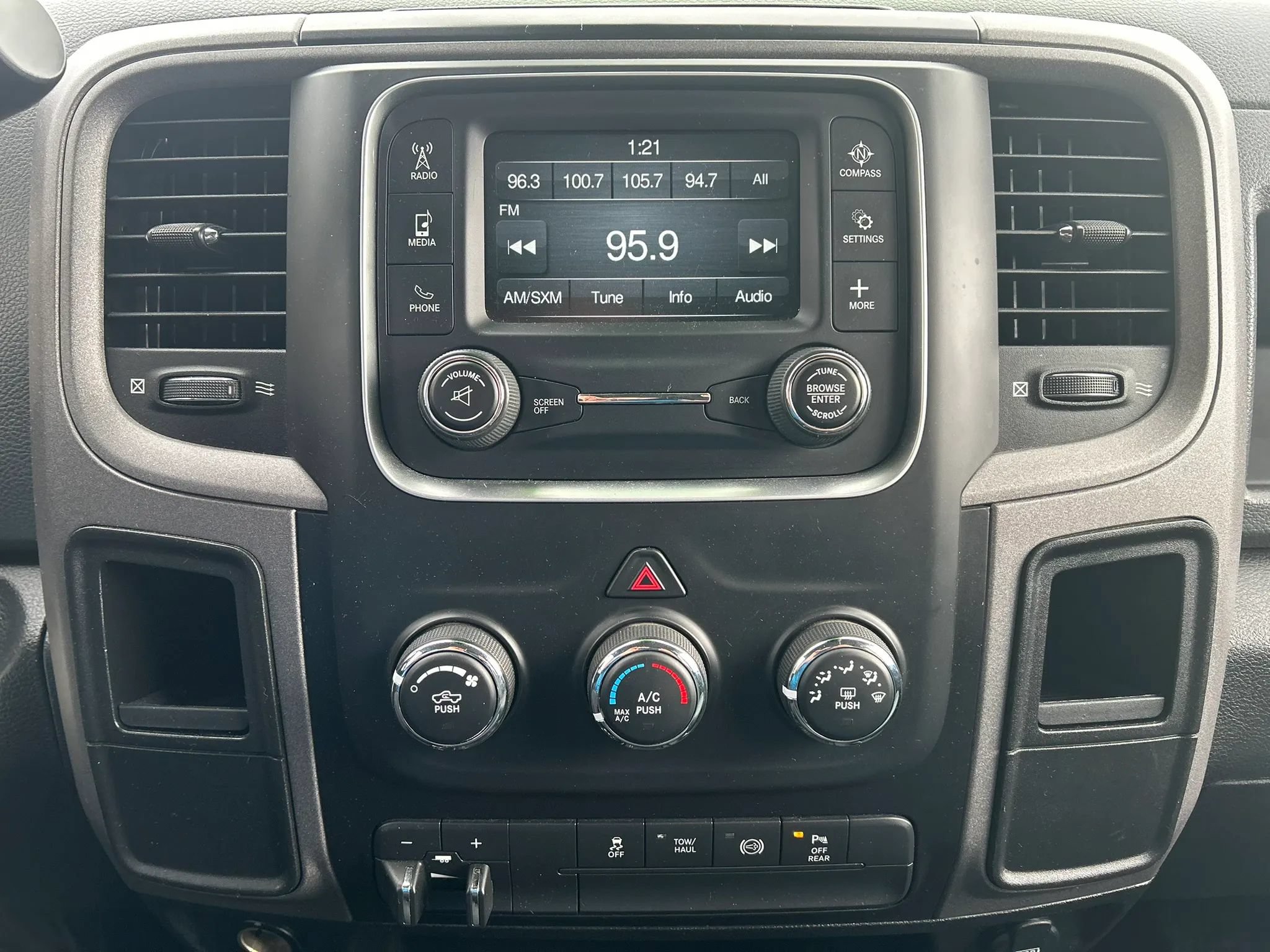 Used 2017 RAM 3500 Tradesman w/ Popular Equipment Group AWD/4WD image 14