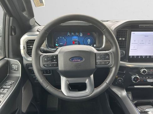 Used 2025 Ford F150 Lariat AWD/4WD image 13