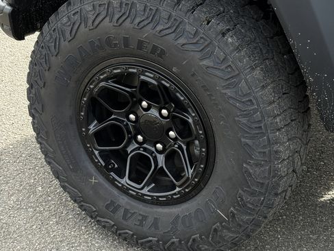 New 2026 Chevrolet Colorado ZR2 w/ ZR2 Bison Edition image 31