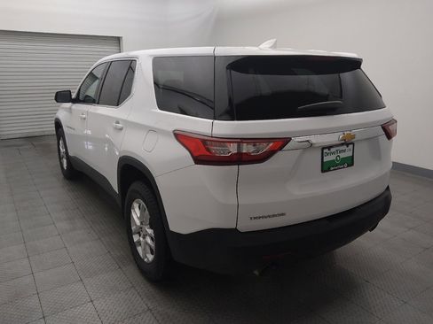 Used 2020 Chevrolet Traverse LS image 5