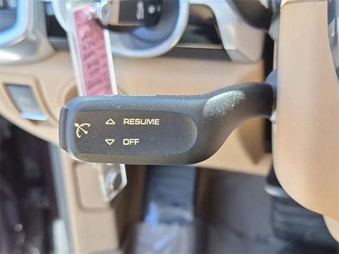 Used 2016 Porsche Cayenne image 27