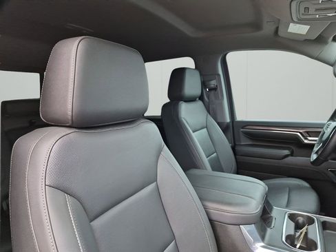 Used 2024 Chevrolet Silverado 2500 LTZ w/ LTZ Plus Package image 15