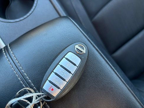 Used 2025 Nissan Altima 2.5 SV FWD image 24