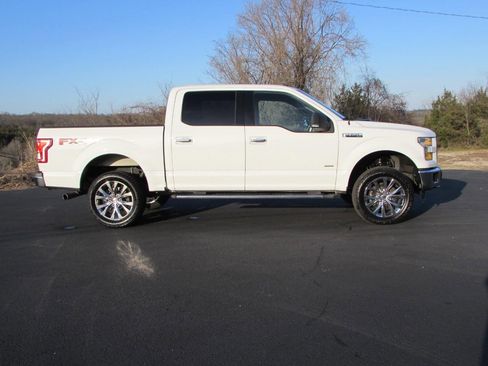 Used 2016 Ford F150 XLT w/ Equipment Group 302A Luxury image 8