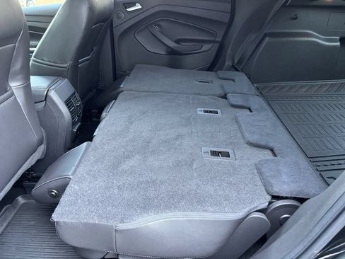 Used 2017 Ford Escape SE w/ SE Leather Comfort Package AWD/4WD image 26