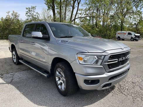 Used 2019 RAM 1500 Big Horn RWD image 12