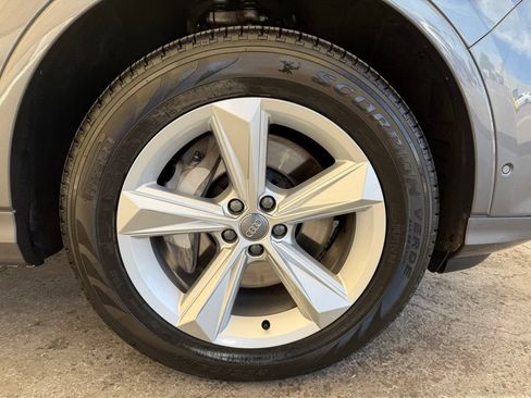 Used 2020 Audi Q7 2.0T Premium Plus w/ Premium Plus Package AWD/4WD image 10