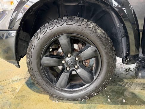 Used 2017 RAM 1500 Outdoorsman image 27