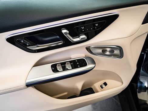 New 2026 Mercedes-Benz GLC 300 GLC 300 image 24