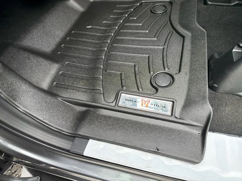 New 2026 Ford F250 Lariat w/ Black Appearance Package image 54