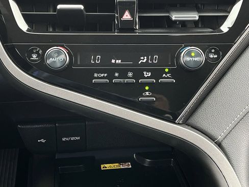 Used 2023 Toyota Camry XSE FWD image 18