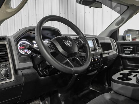 Used 2018 RAM 2500 Tradesman w/ Chrome Appearance Group image 14