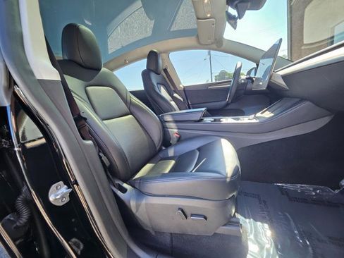 Used 2023 Tesla Model Y Long Range AWD/4WD image 53