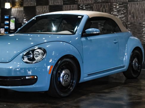 Used 2014 Volkswagen Beetle 1.8T FWD image 13