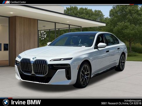 Used 2023 BMW i7 xDrive60 AWD/4WD image 1