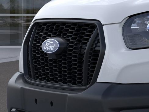 New 2026 Ford Transit 250 148 Medium Roof RWD image 17