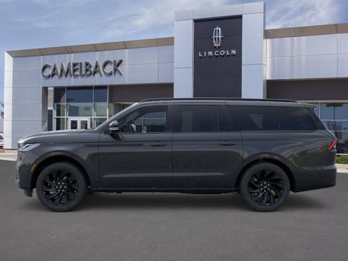 New 2026 Lincoln Navigator L Reserve image 33