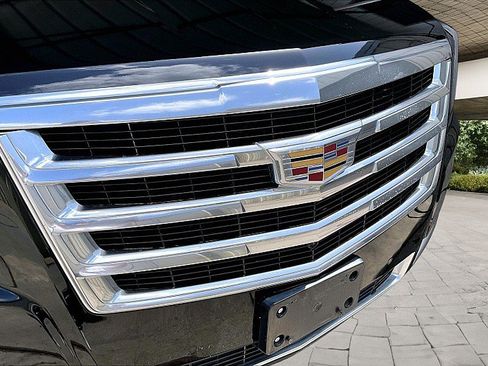 Used 2016 Cadillac Escalade Premium RWD image 23