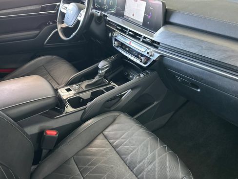 Used 2024 Kia Telluride EX X-Line AWD/4WD image 14