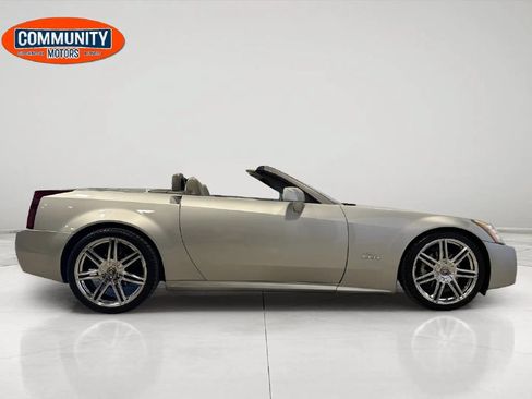 Used 2004 Cadillac XLR RWD image 43