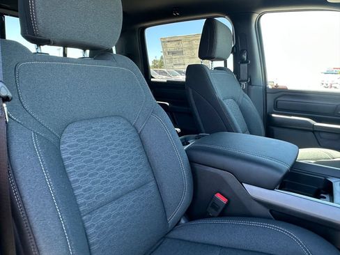 New 2026 RAM 1500 Express AWD/4WD image 14