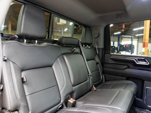 Used 2024 Chevrolet Silverado 2500 LTZ w/ LTZ Plus Package AWD/4WD image 30
