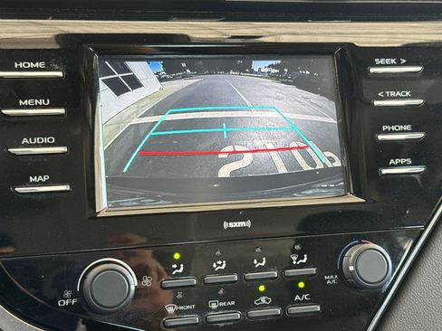 Used 2020 Toyota Camry LE FWD image 24