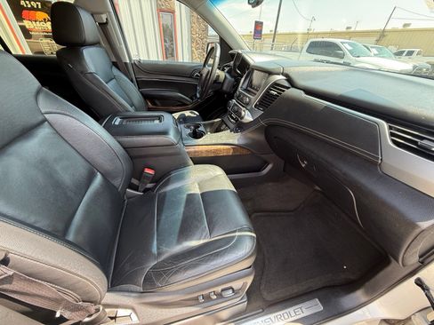 Used 2015 Chevrolet Tahoe LT w/ Luxury Package RWD image 12