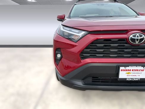 Used 2025 Toyota RAV4 XLE Premium image 23