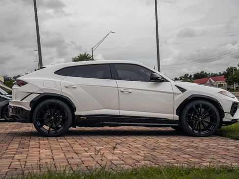 Used 2024 Lamborghini Urus S AWD/4WD image 7