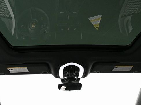 New 2026 Porsche Macan S image 27