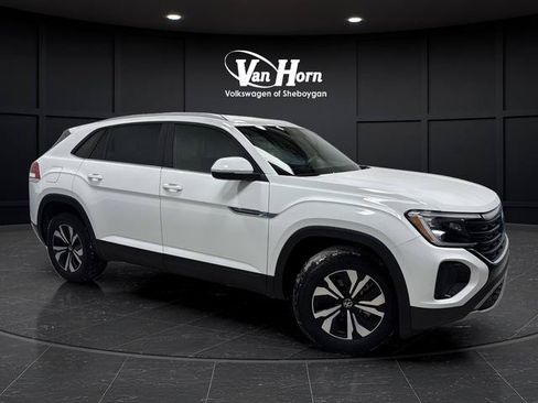 Used 2025 Volkswagen Atlas Cross Sport SE FWD image 1