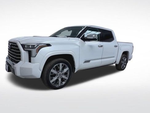 Used 2023 Toyota Tundra Capstone AWD/4WD image 18